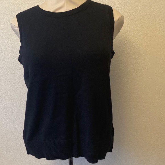 A new day Knitted tank - Picture 1 of 5